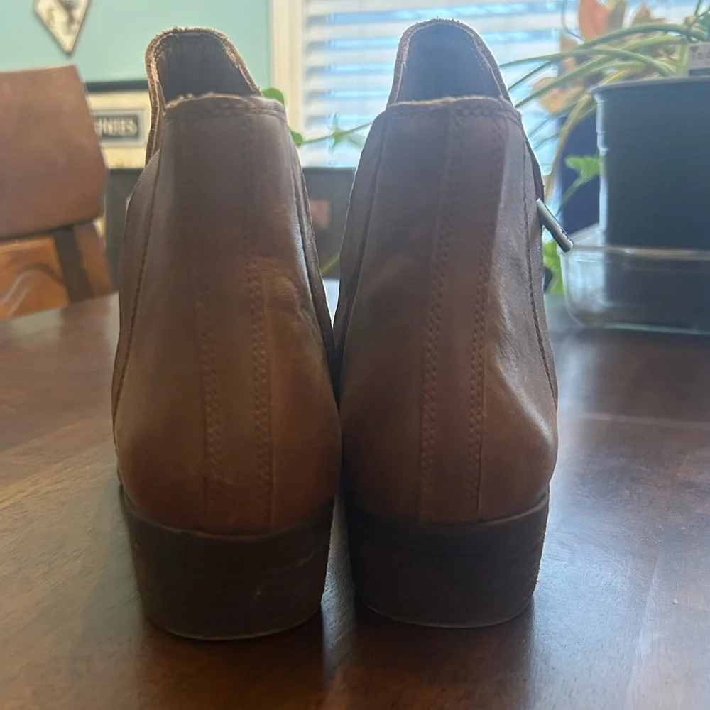 Lucky Brand Tan Leather Ankle Booties Size 8